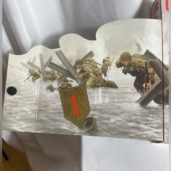 G.I. Joe Classic Collection D-Day Salute 1997 Kenner Limited Edition - Picture 14 of 16